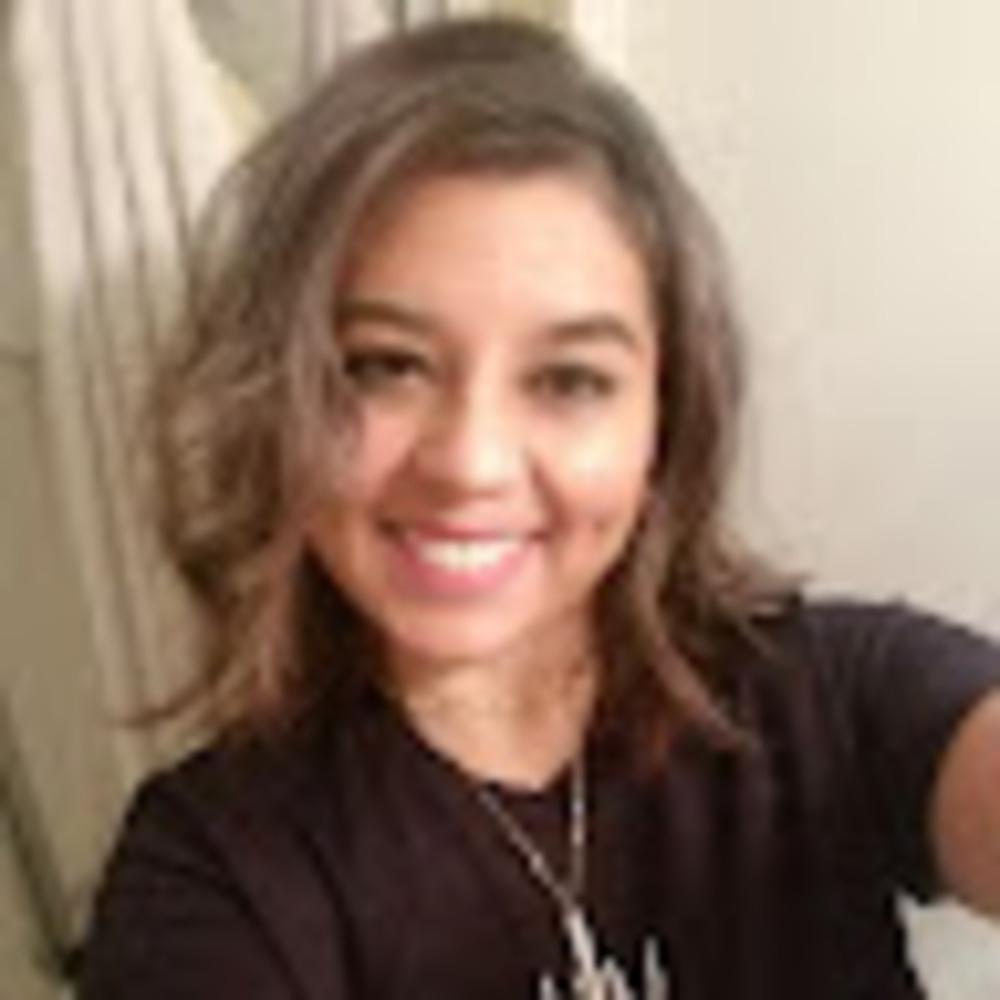 Meet your Posher, Angela